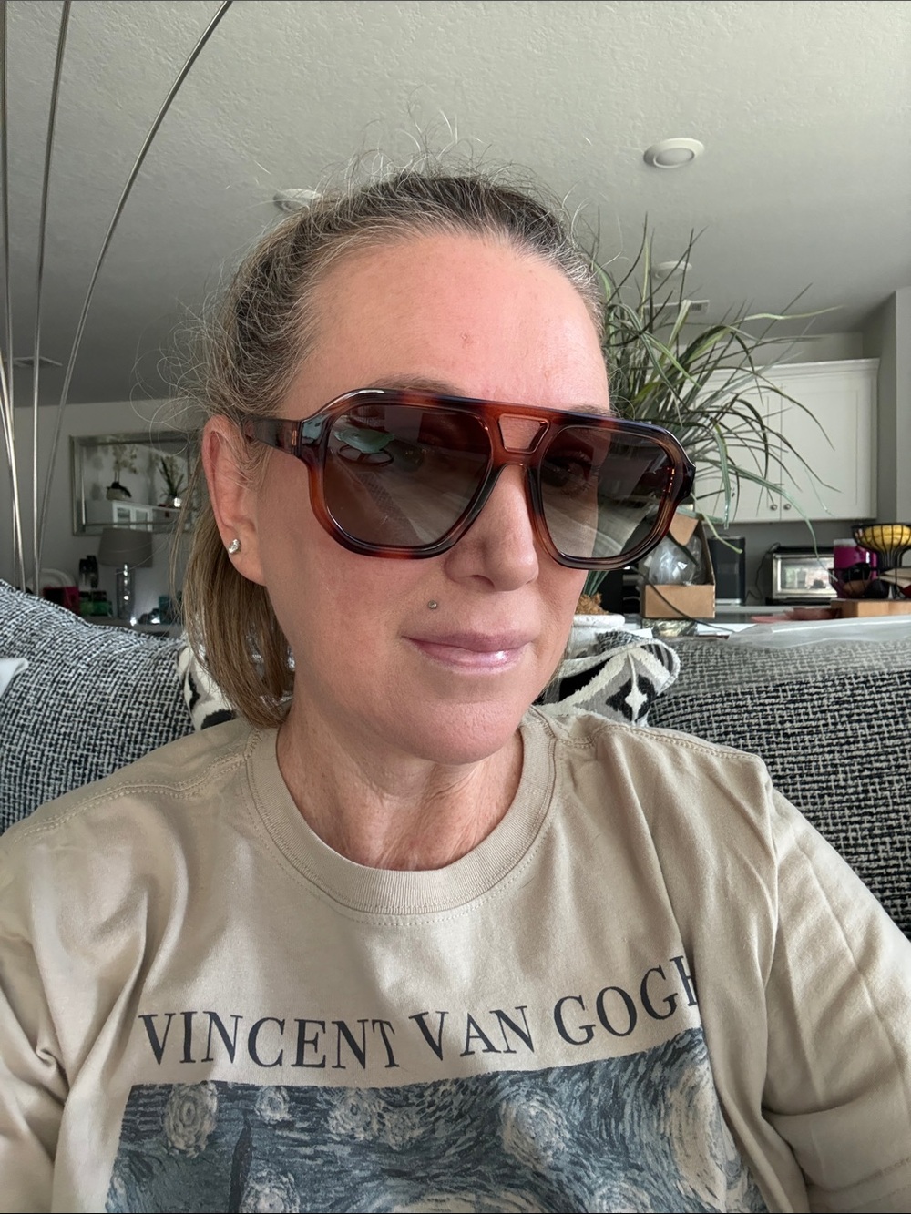 Tortoiseshell Oversized Women's Sunglasses - Brown Gradient Lenses